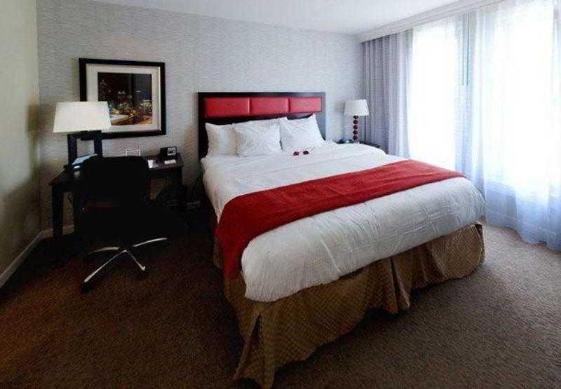 Fairfield Inn & Suites By Marriott Atlanta Downtown Екстериор снимка